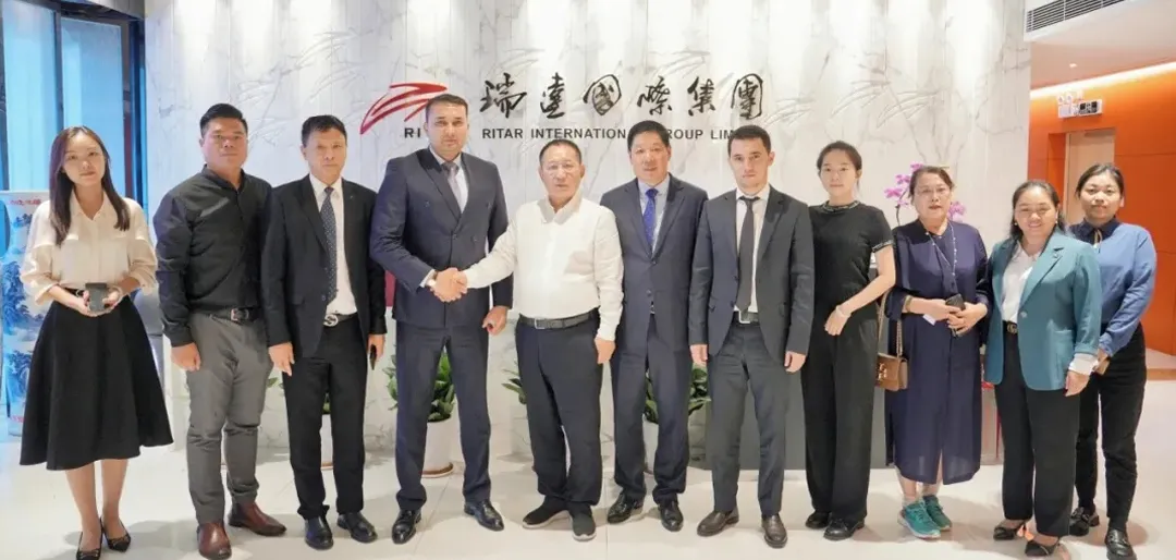 乌兹别克斯坦总统办公室主任阿瓦兹部长及其代表团访问里塔集团，签署战略合作协议